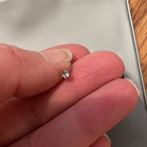 Ruifan Nose Ring - Picture 4 of 7